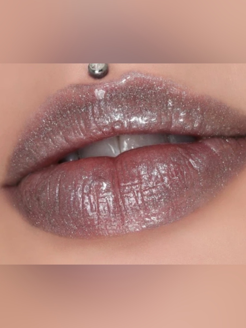 Jeffree Star FUNERAL PARLOUR - Silver Shimmer